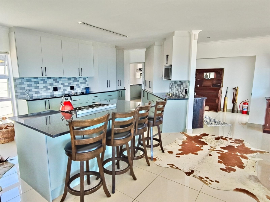 5 Bedroom Property for Sale in Dana Bay Western Cape